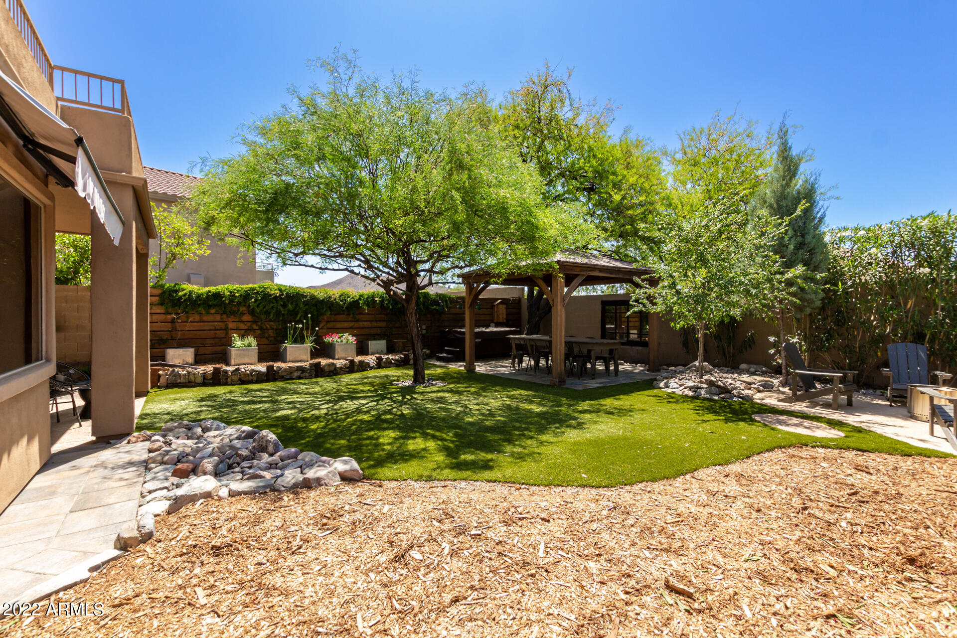 10241 E PINE VALLEY Road