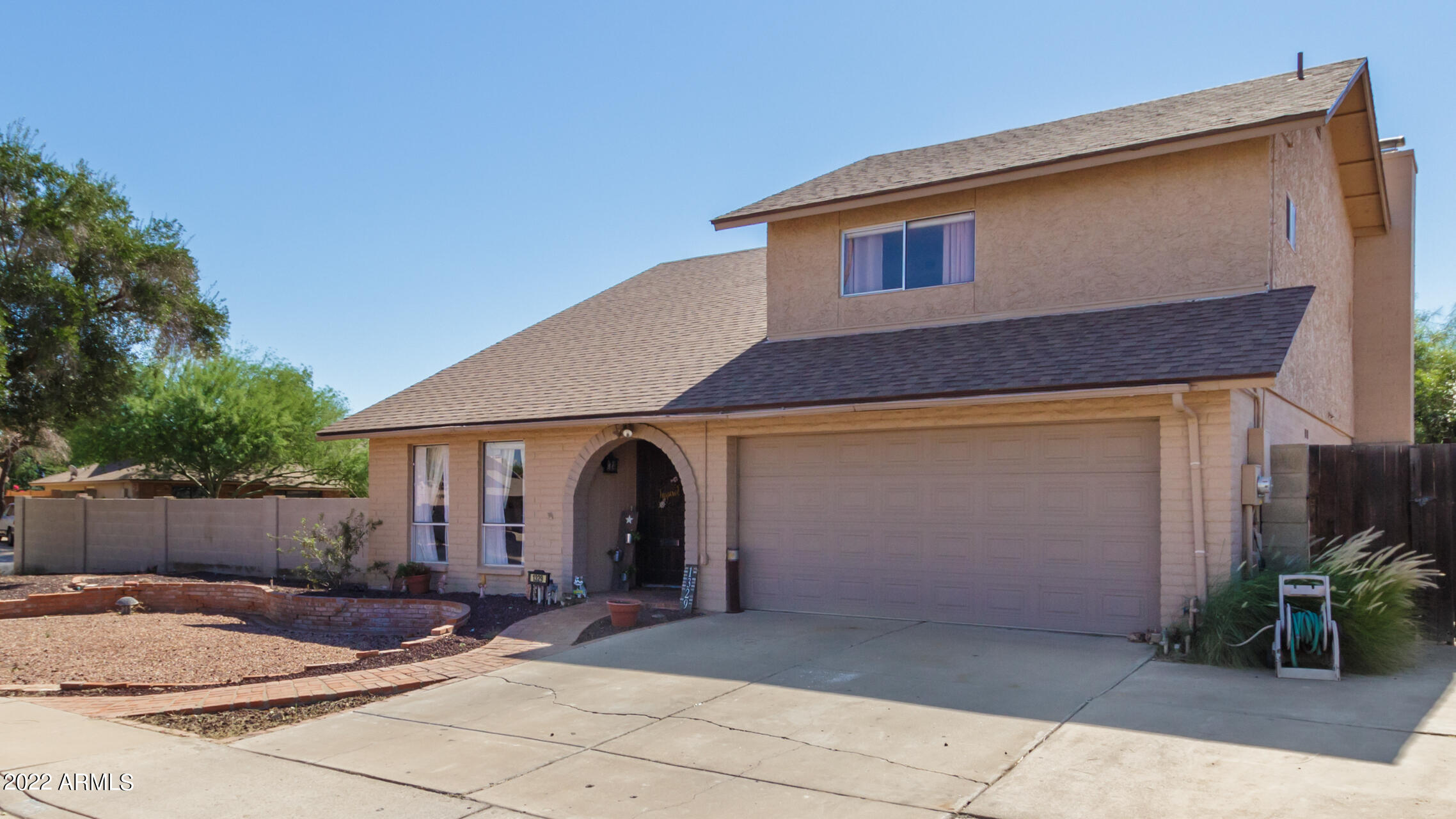 1329 W LAGUNA AZUL Avenue