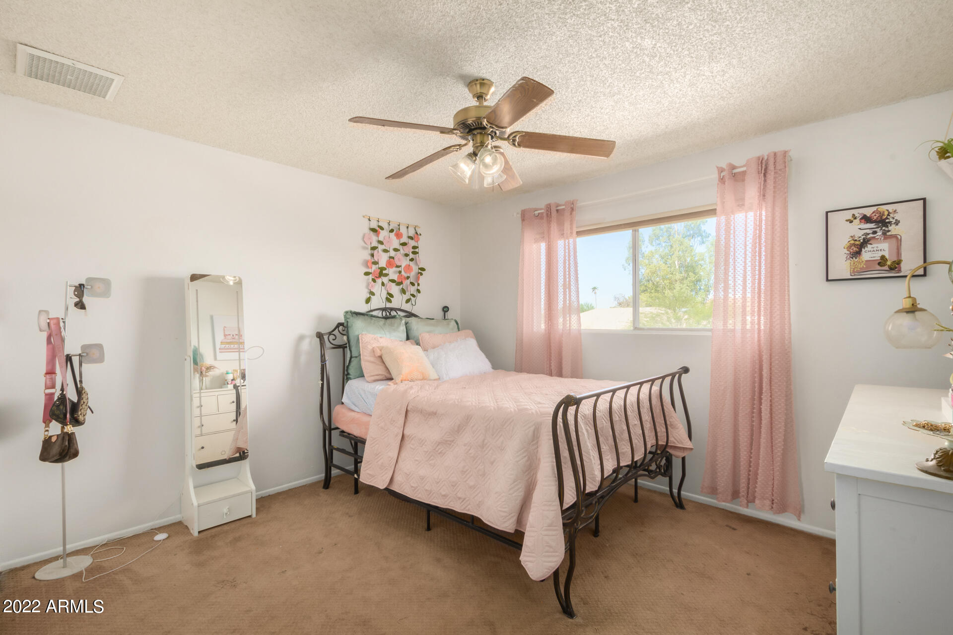 1329 W LAGUNA AZUL Avenue