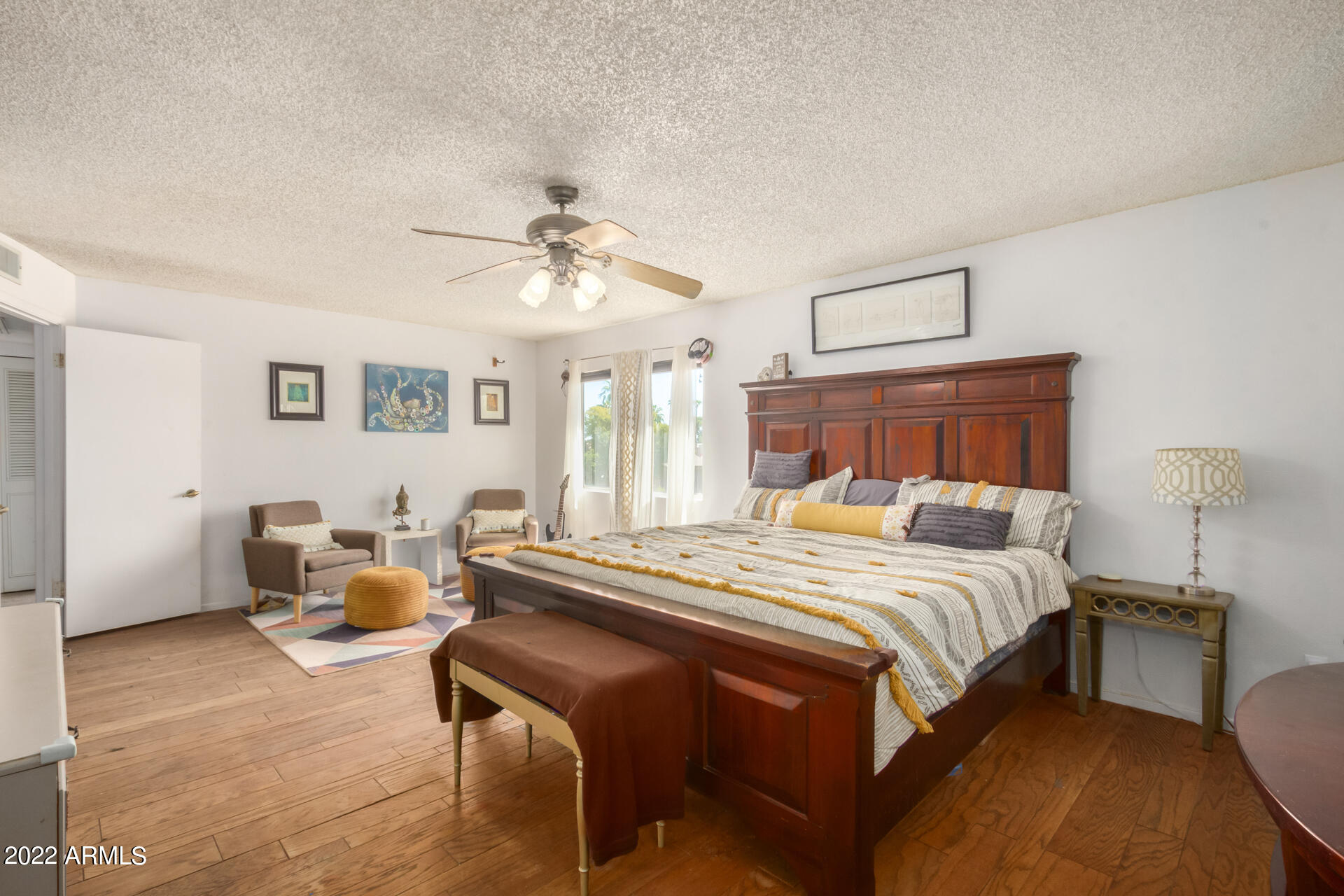 1329 W LAGUNA AZUL Avenue
