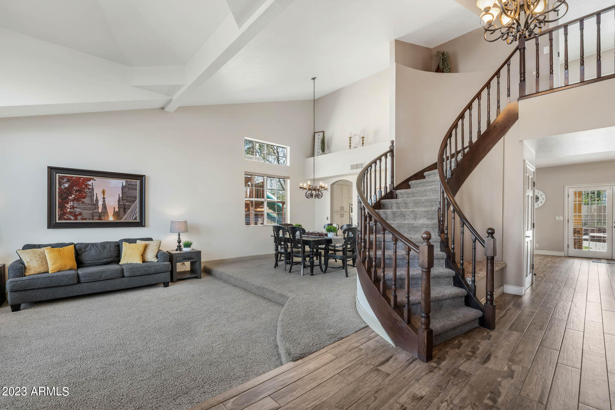 3127 E Menlo Street