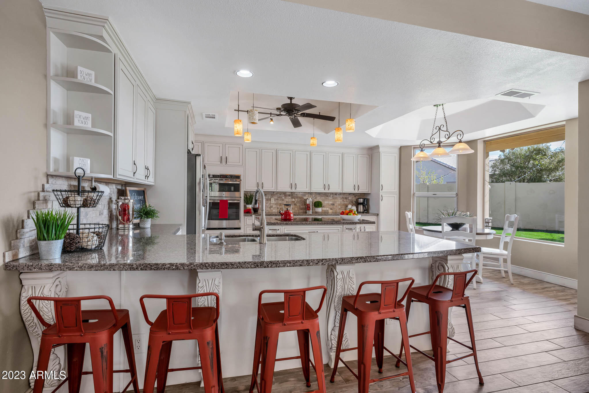 3127 E Menlo Street