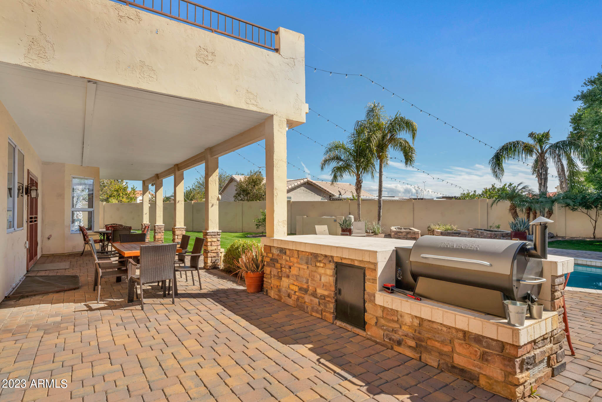 3127 E Menlo Street