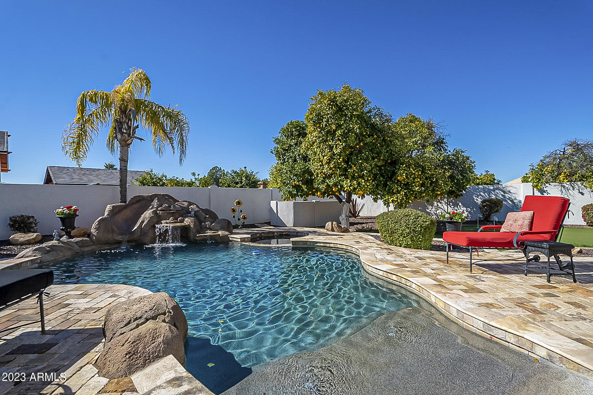 3227 E ENCANTO Street