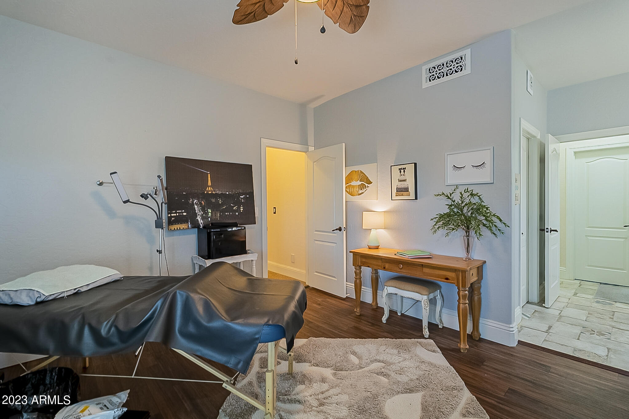3227 E ENCANTO Street