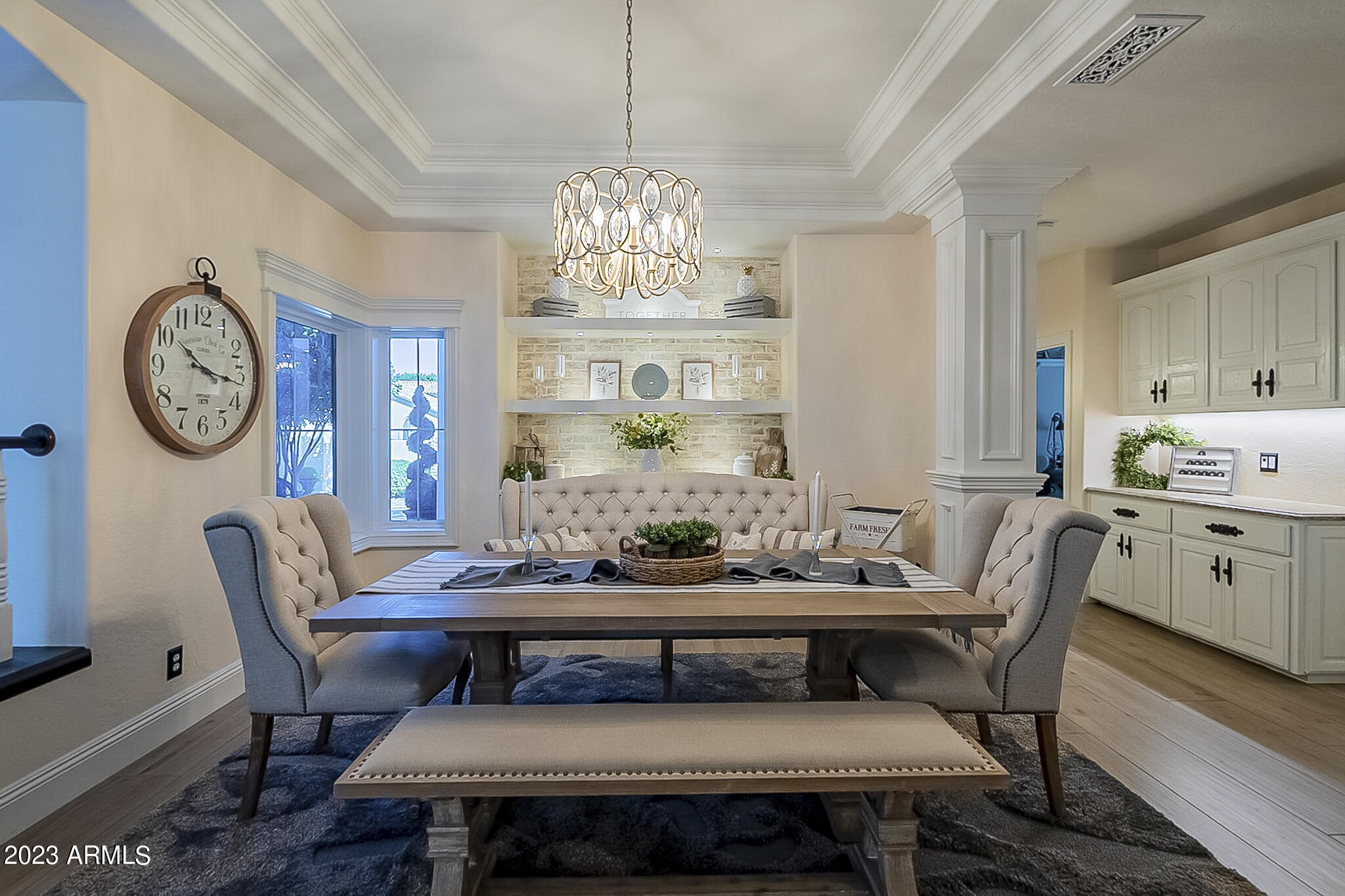 3227 E ENCANTO Street