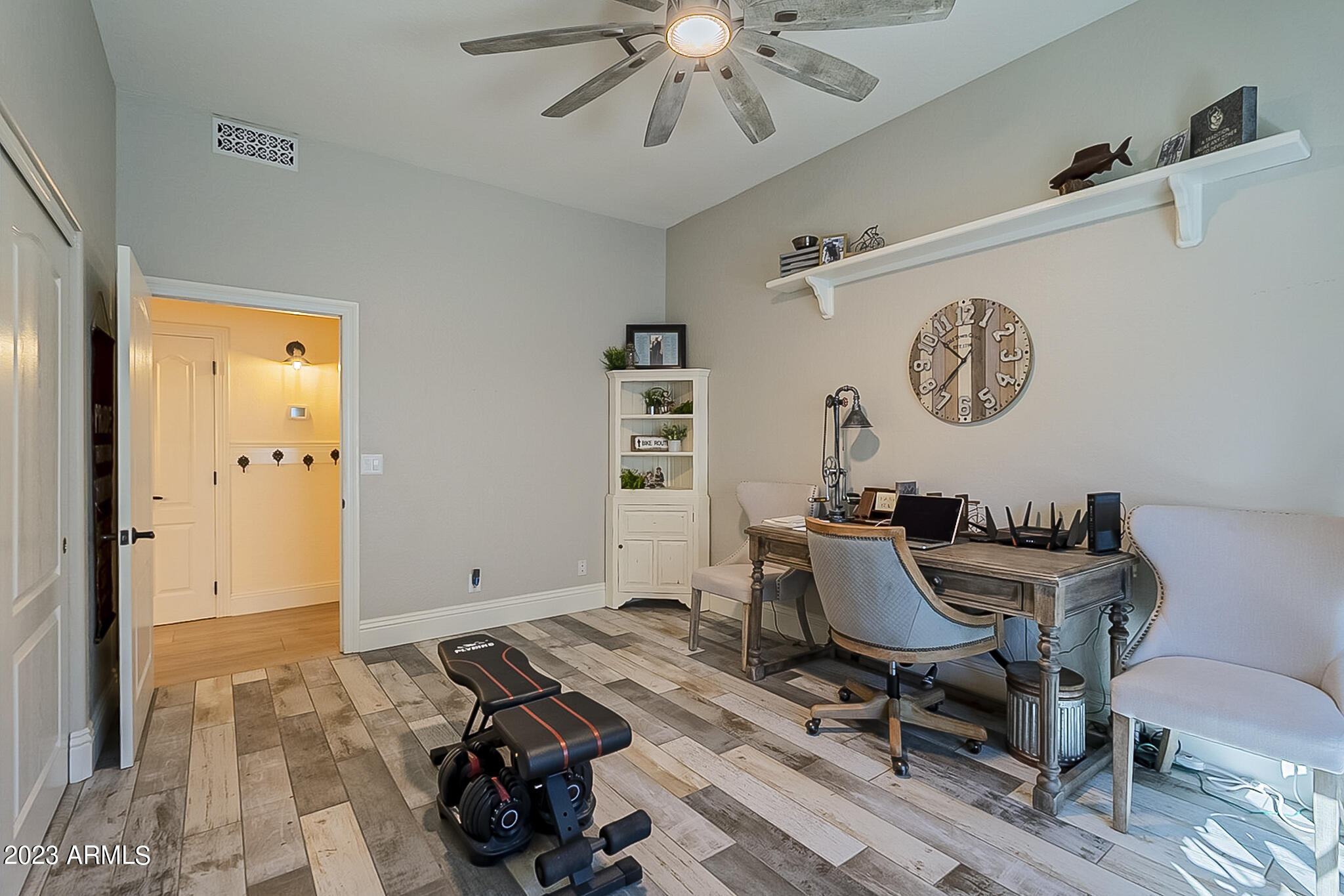3227 E ENCANTO Street