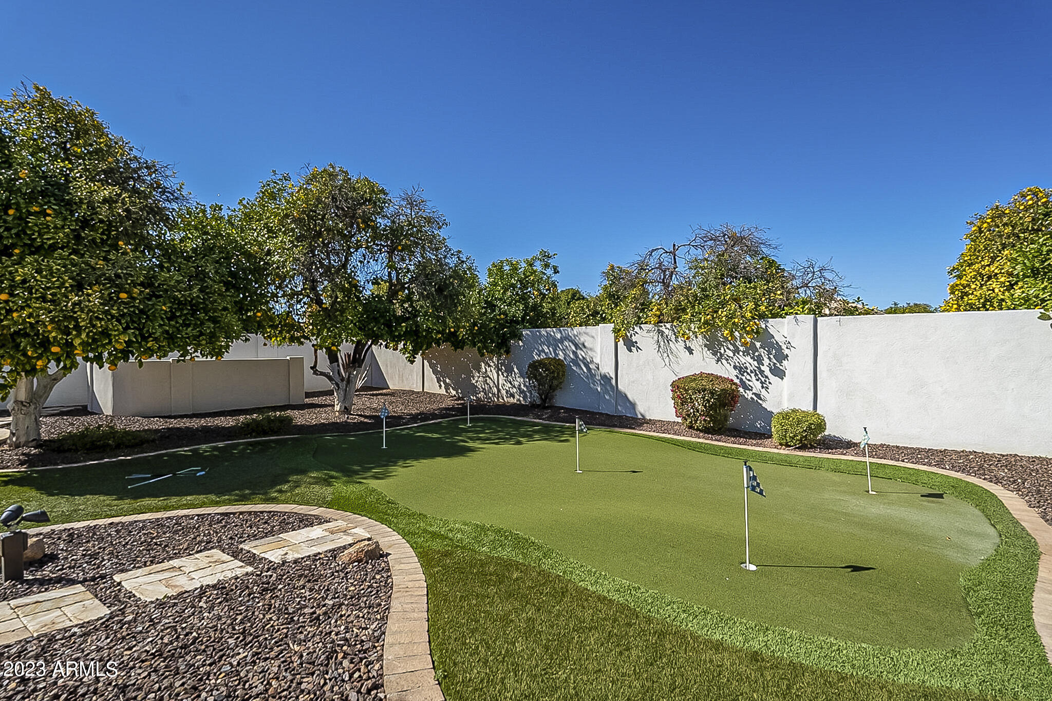 3227 E ENCANTO Street