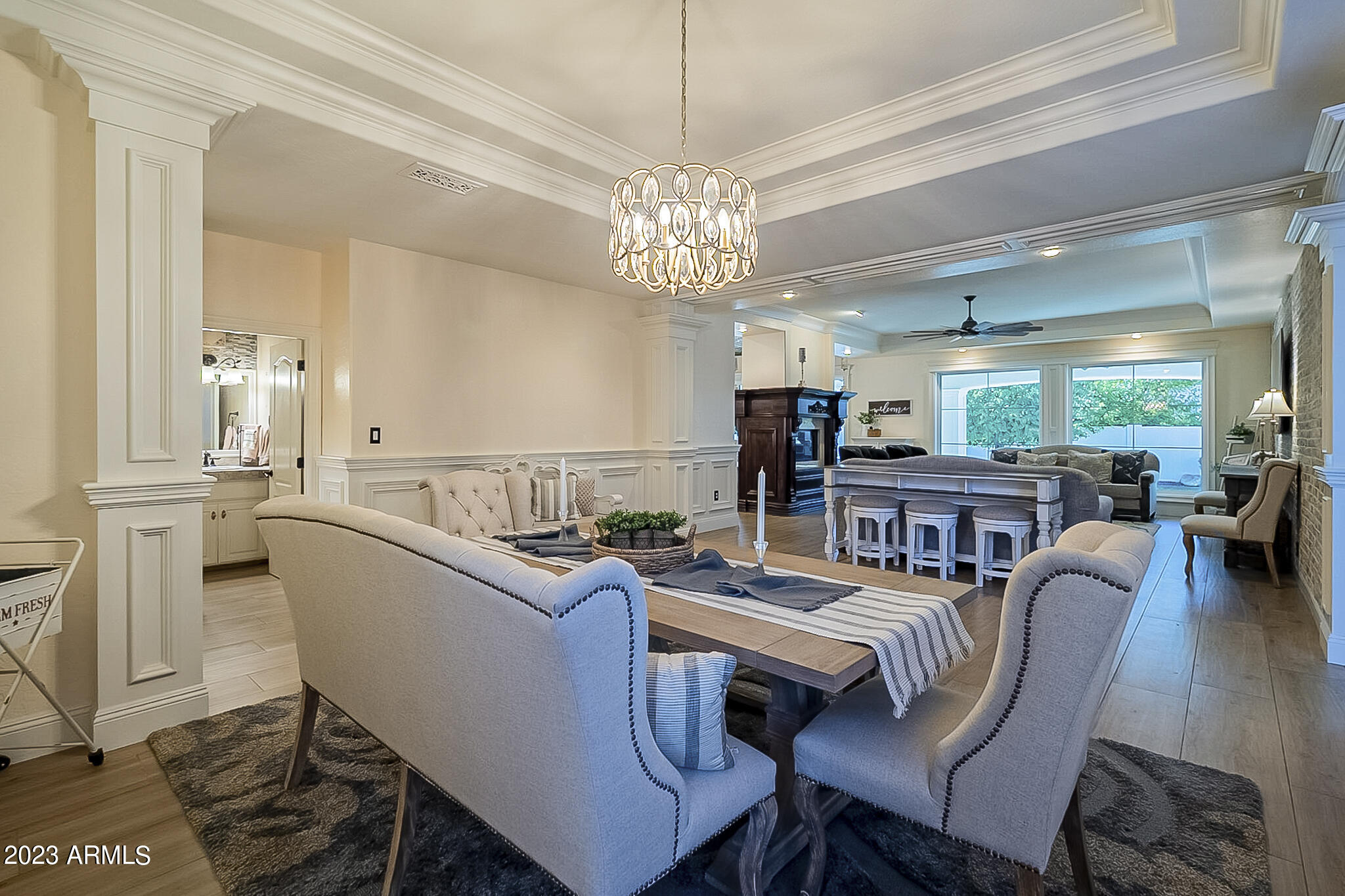 3227 E ENCANTO Street