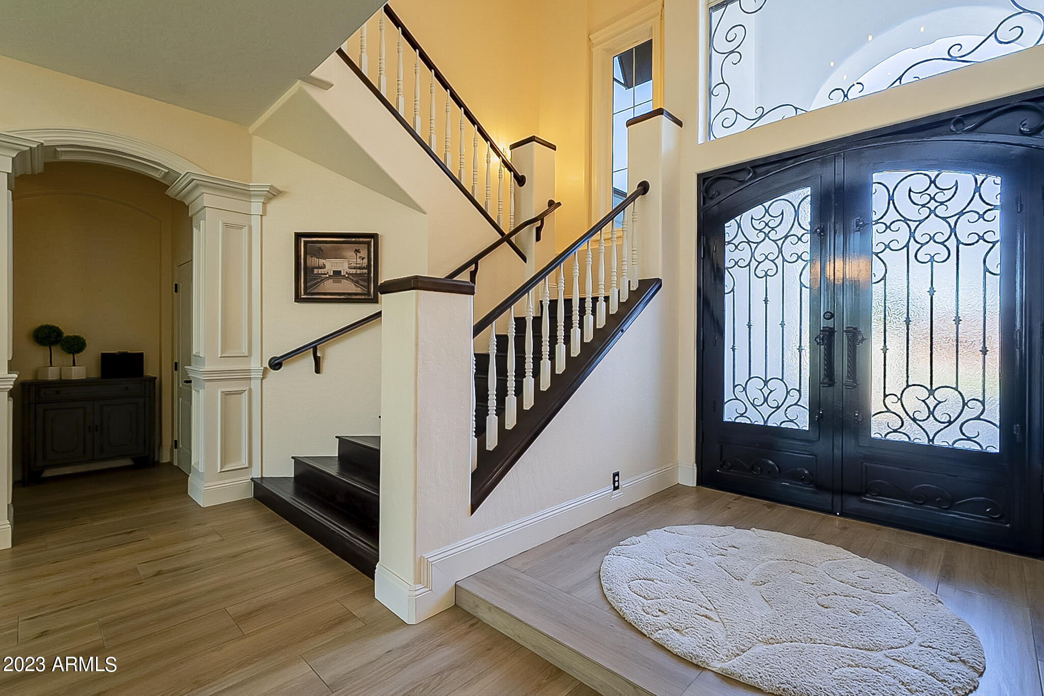 3227 E ENCANTO Street