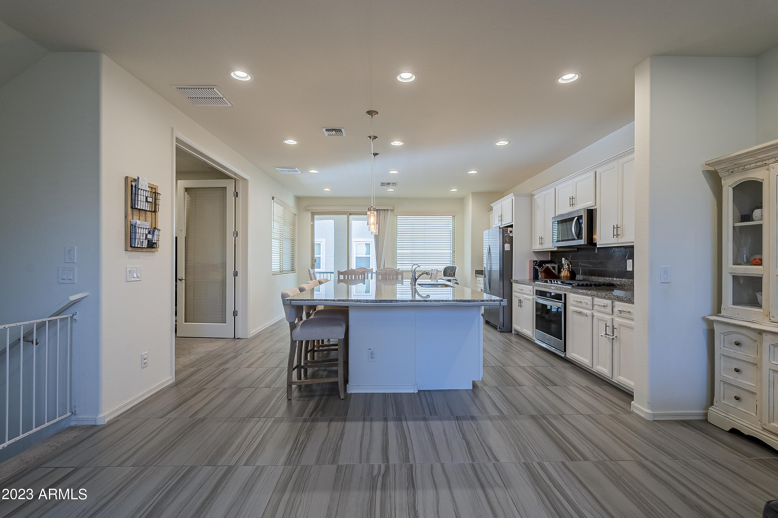 743 W WINCHESTER Drive