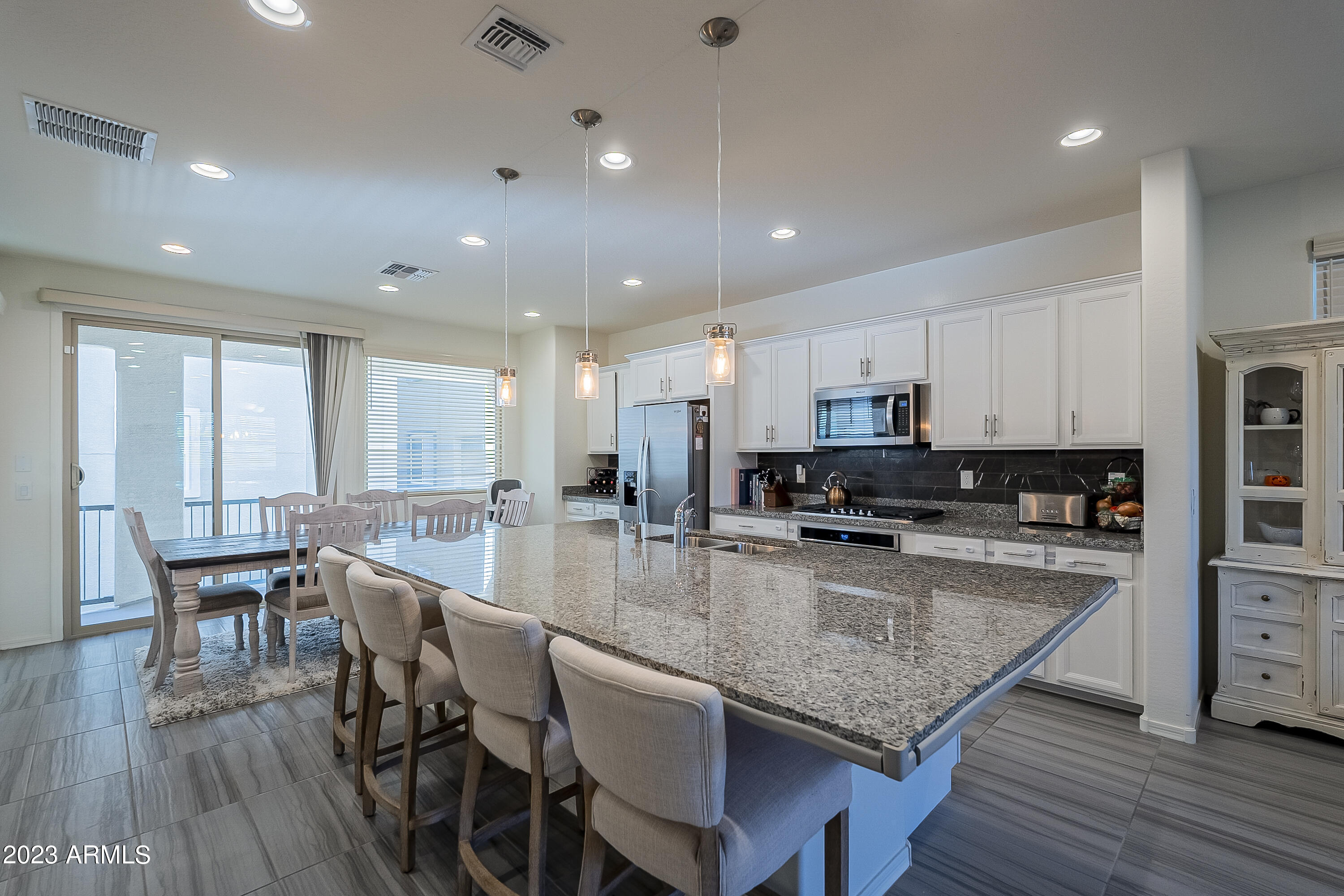 743 W WINCHESTER Drive