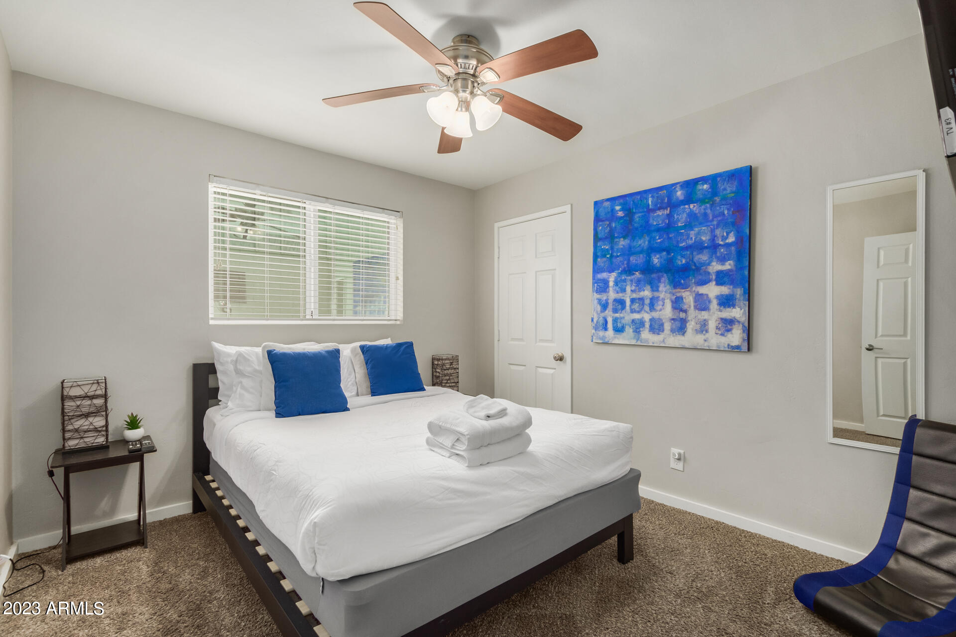 1303 W 10TH Street