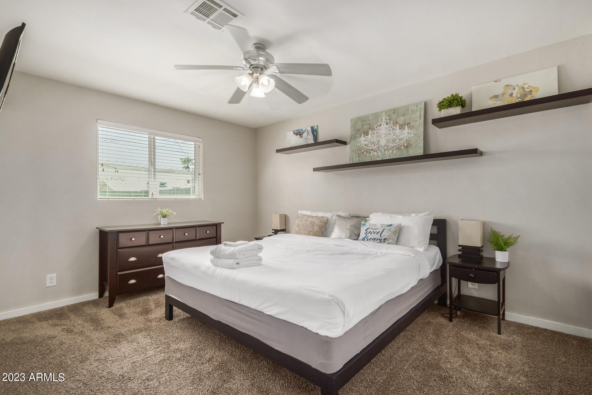 1303 W 10TH Street