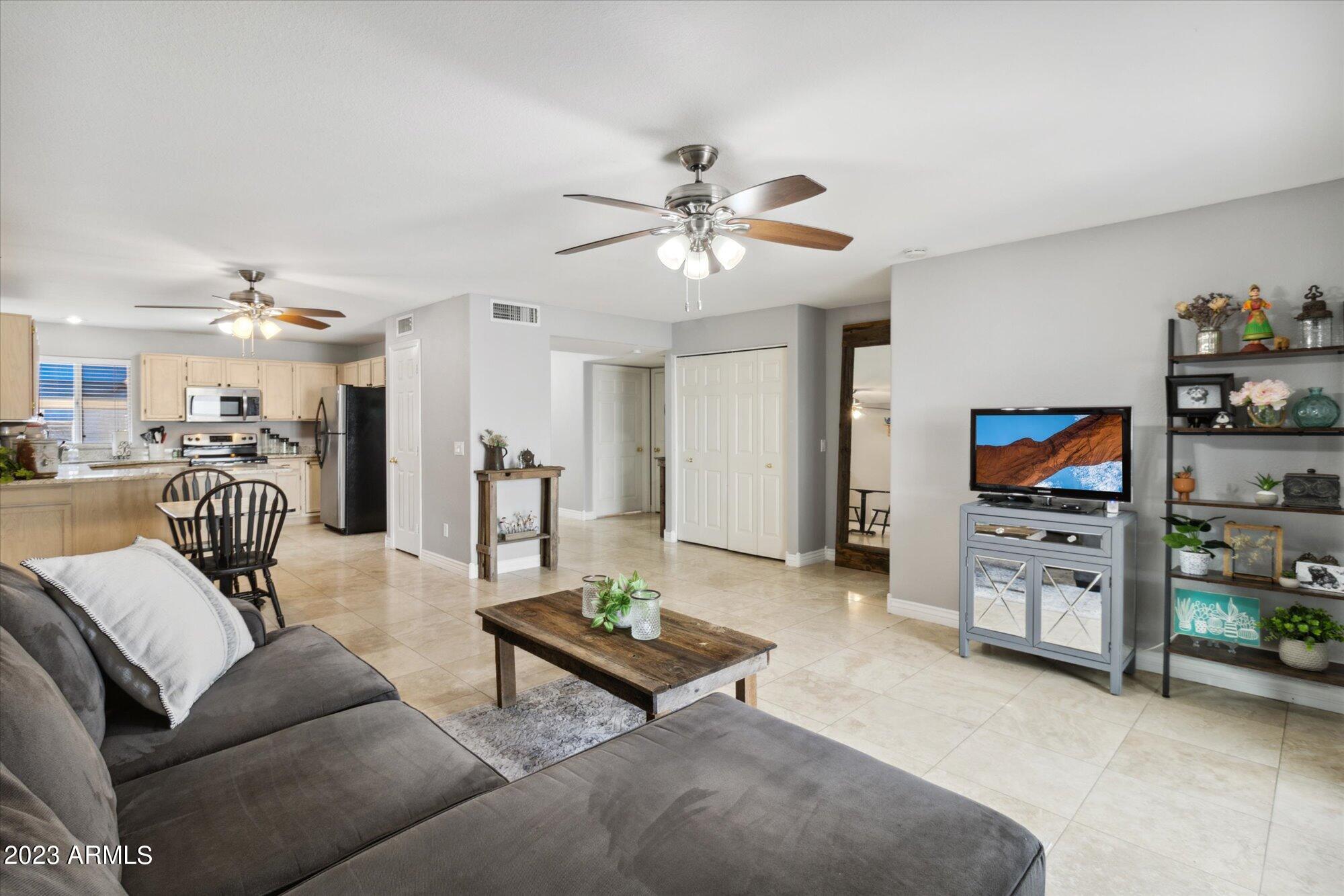 220 N 22ND Place # 1011
