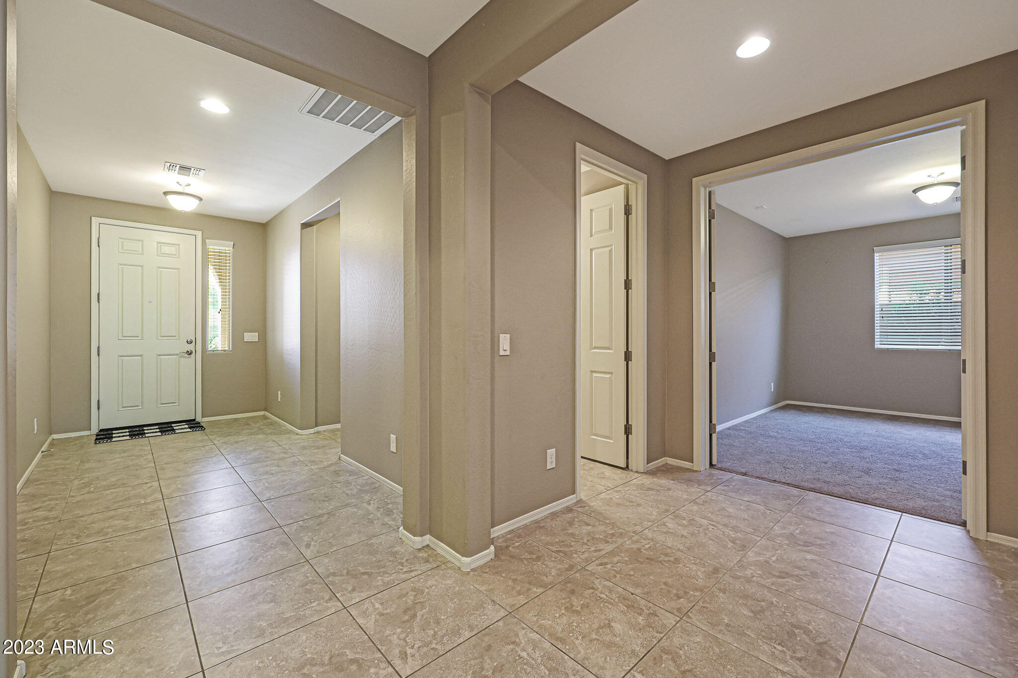 7912 W QUAIL TRACK Drive