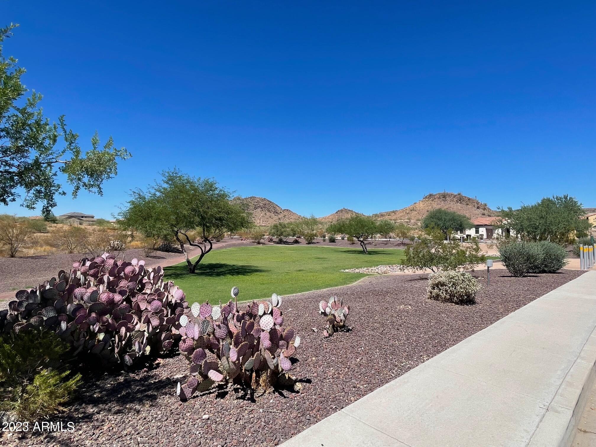 7912 W QUAIL TRACK Drive