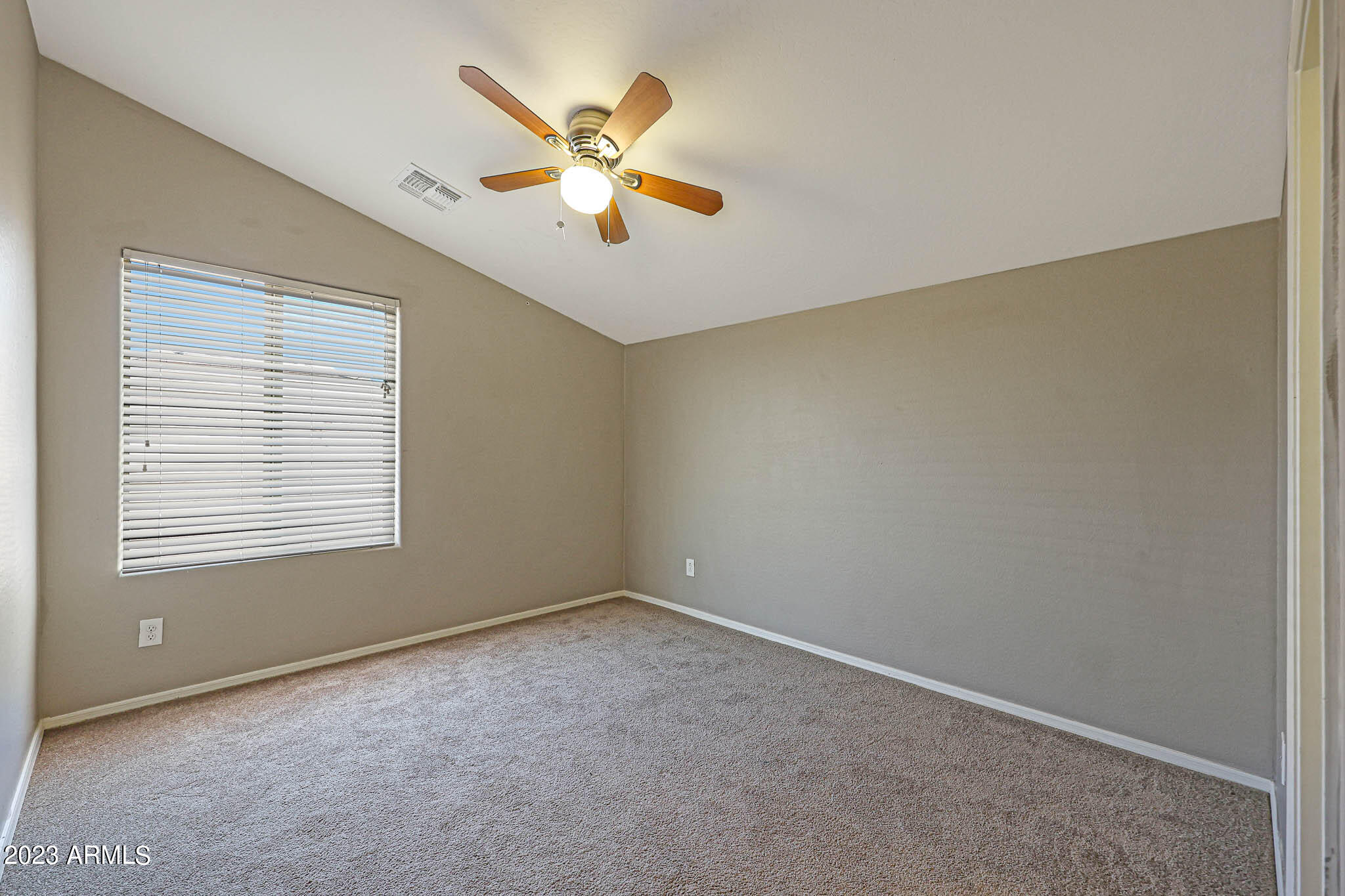 7912 W QUAIL TRACK Drive