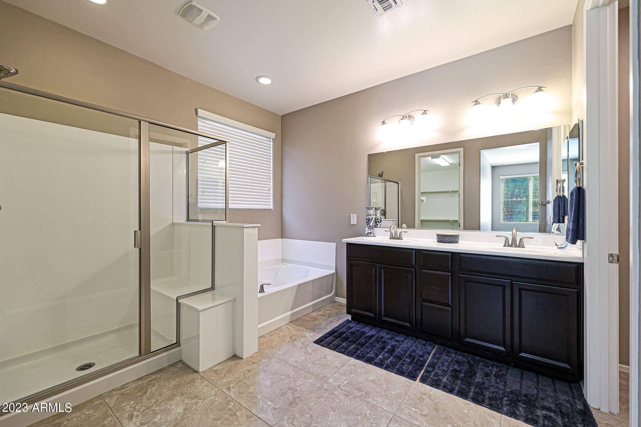7912 W QUAIL TRACK Drive