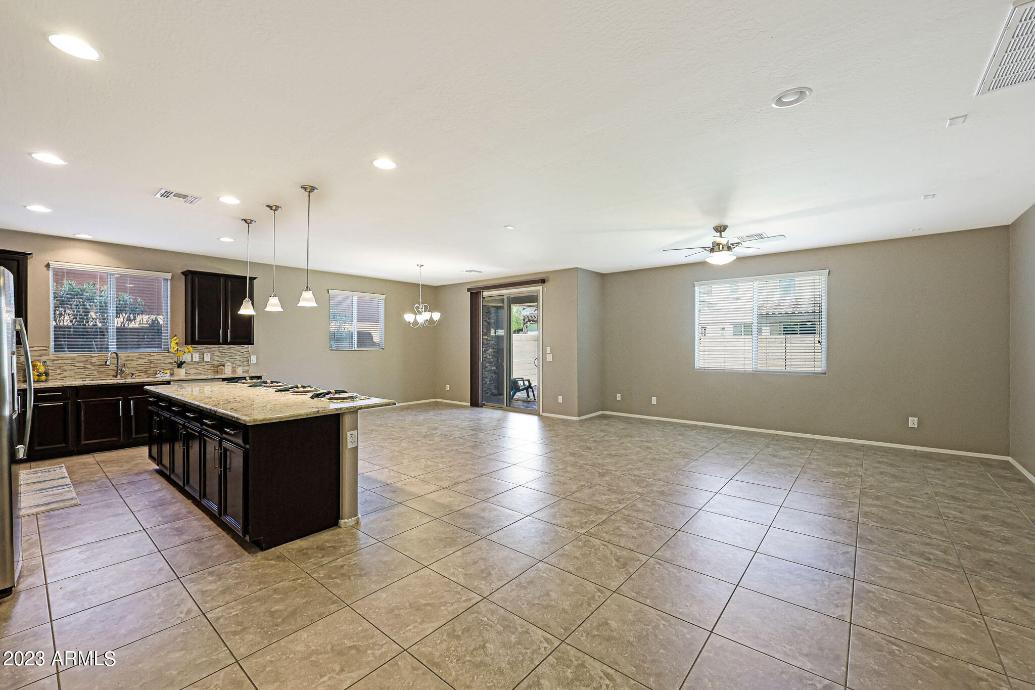 7912 W QUAIL TRACK Drive