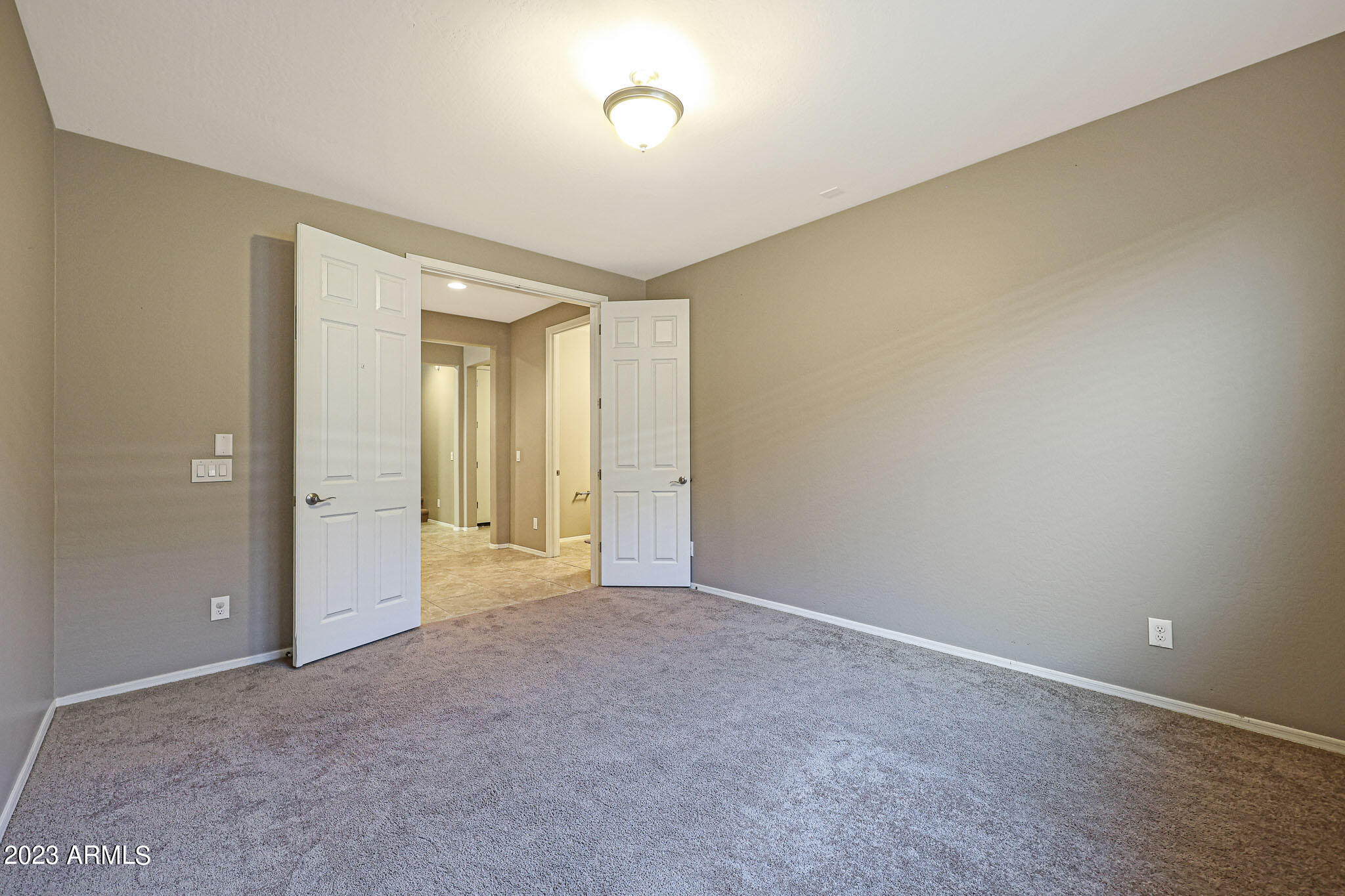 7912 W QUAIL TRACK Drive