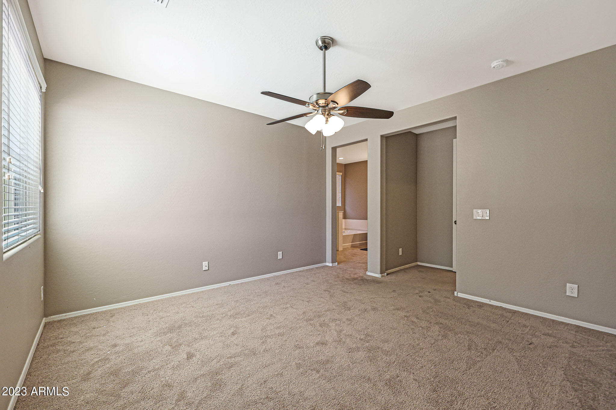 7912 W QUAIL TRACK Drive