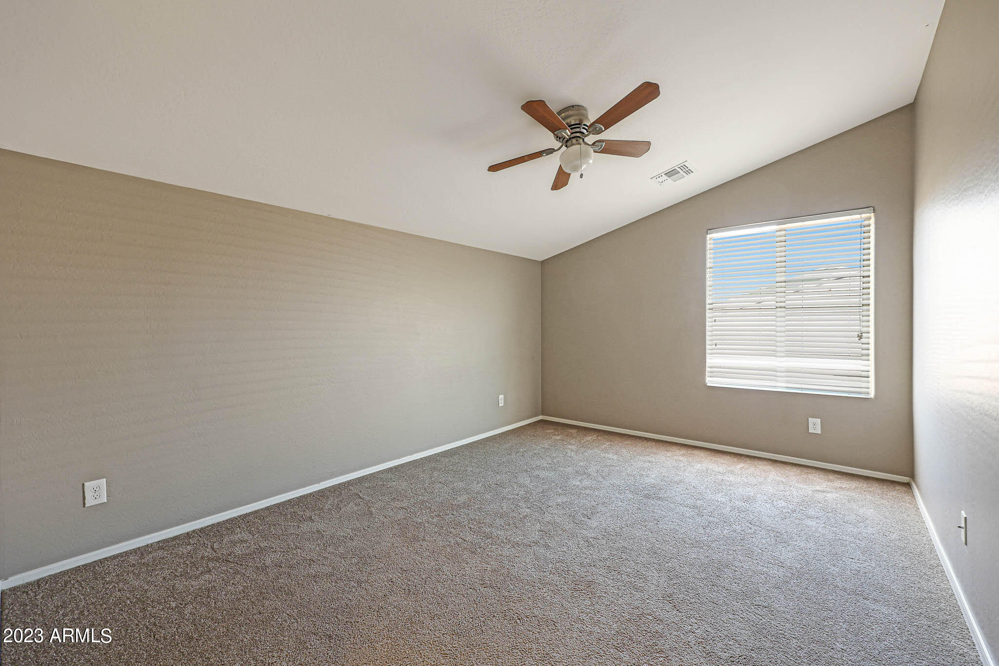 7912 W QUAIL TRACK Drive