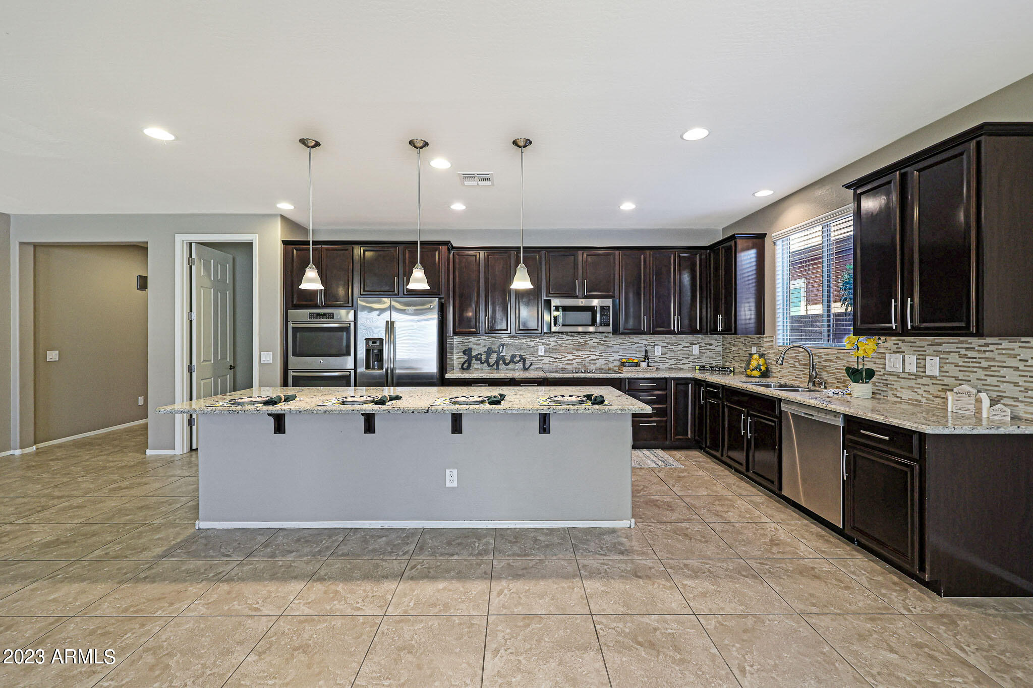 7912 W QUAIL TRACK Drive