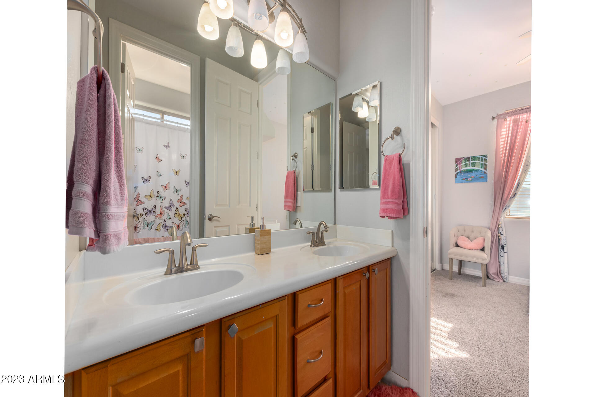 4127 E PULLMAN Road