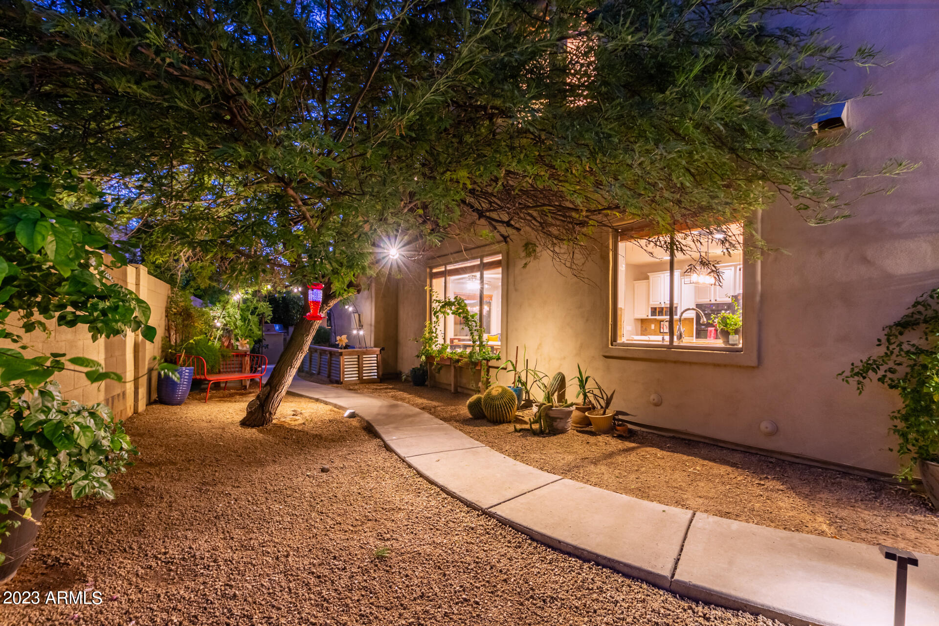 4127 E PULLMAN Road