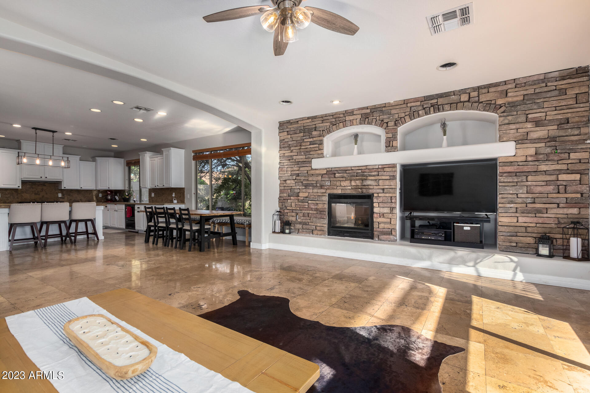 4127 E PULLMAN Road