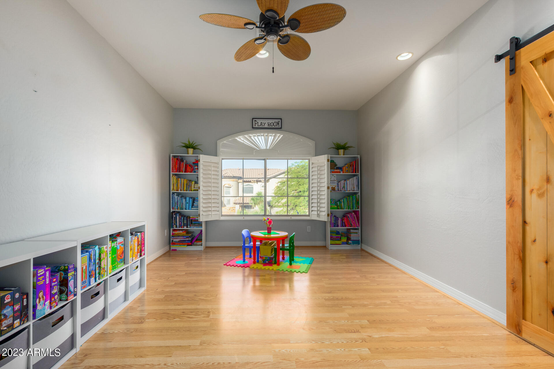 4127 E PULLMAN Road