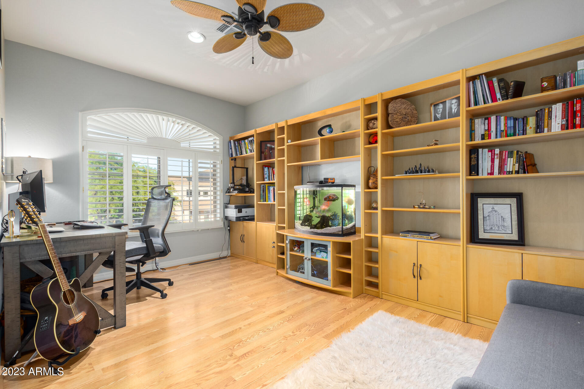 4127 E PULLMAN Road