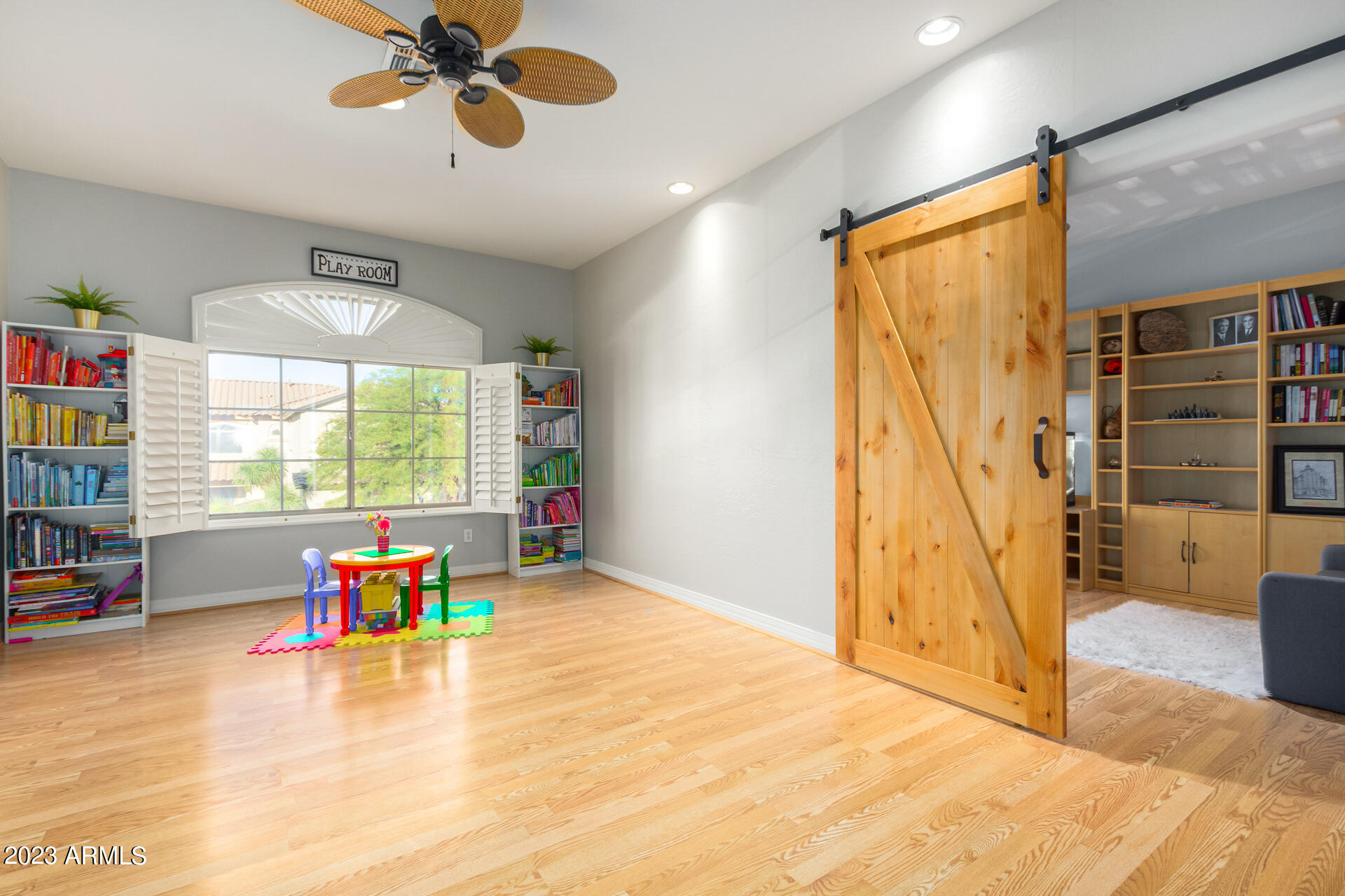 4127 E PULLMAN Road