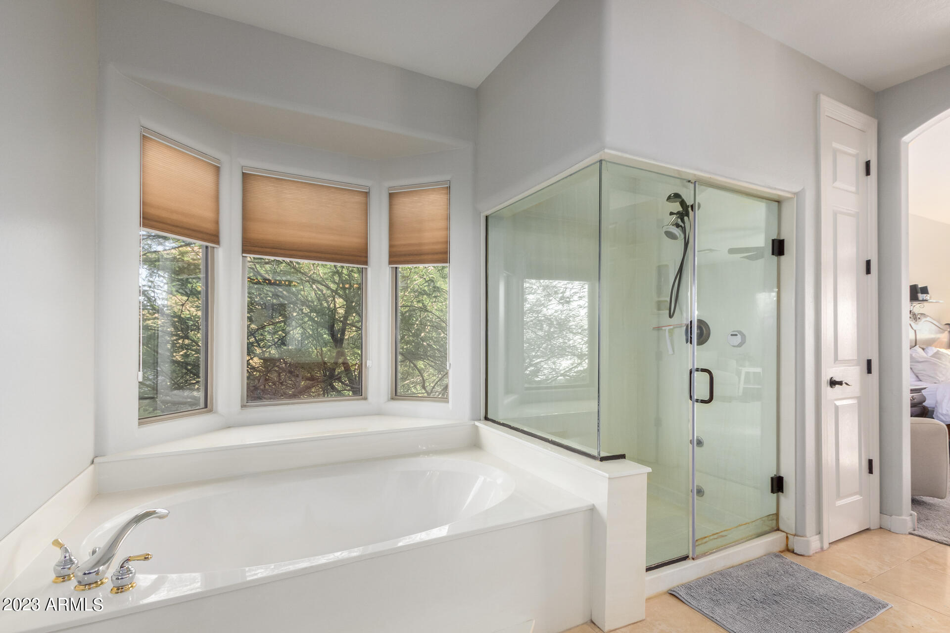 4127 E PULLMAN Road