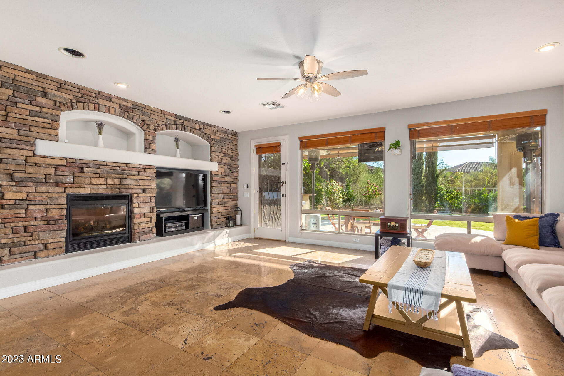 4127 E PULLMAN Road
