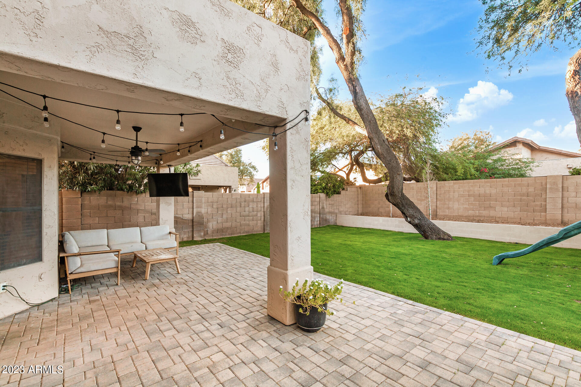 4622 E LONE CACTUS Drive