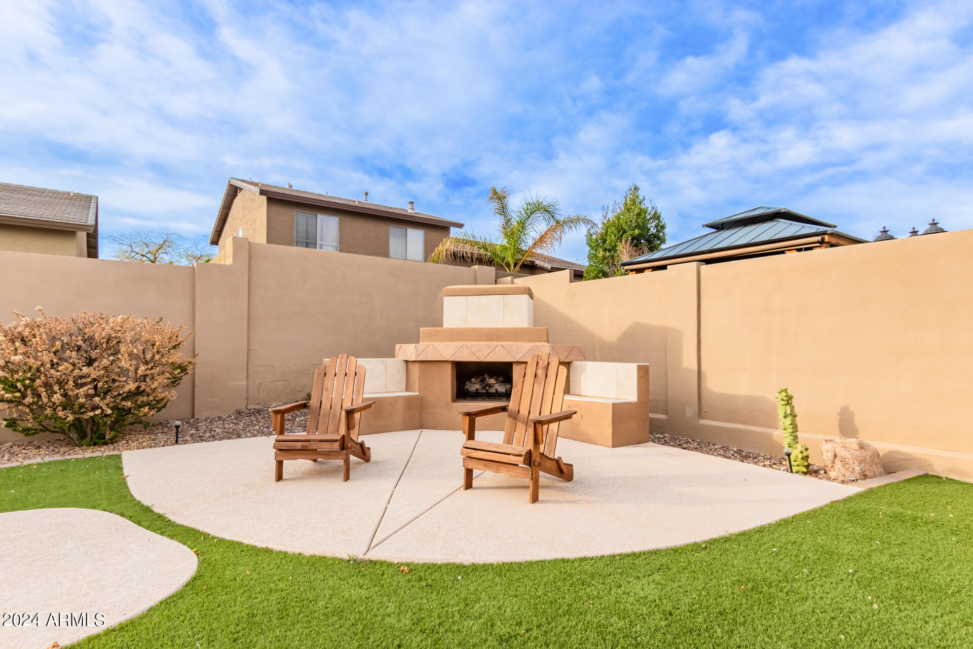 2734 W Adventure Drive