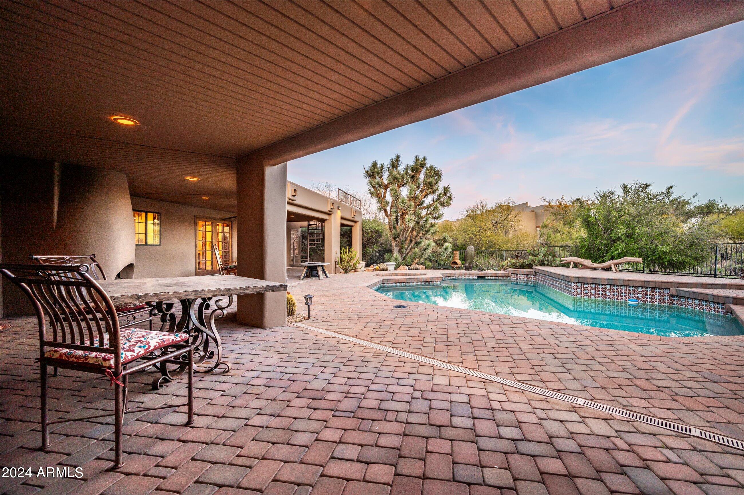 7307 E Mary Sharon Drive