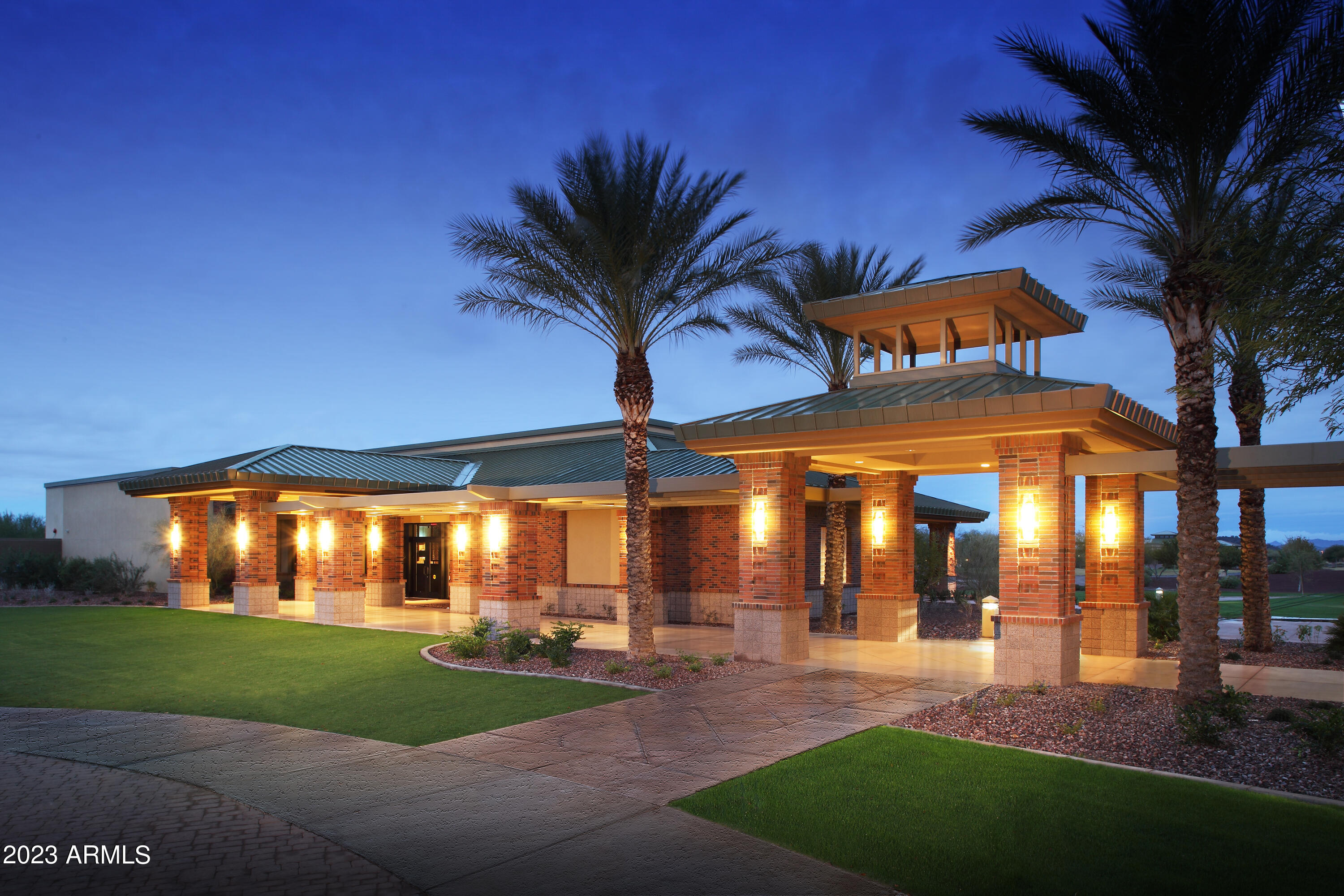 6388 W OAKMONT Court