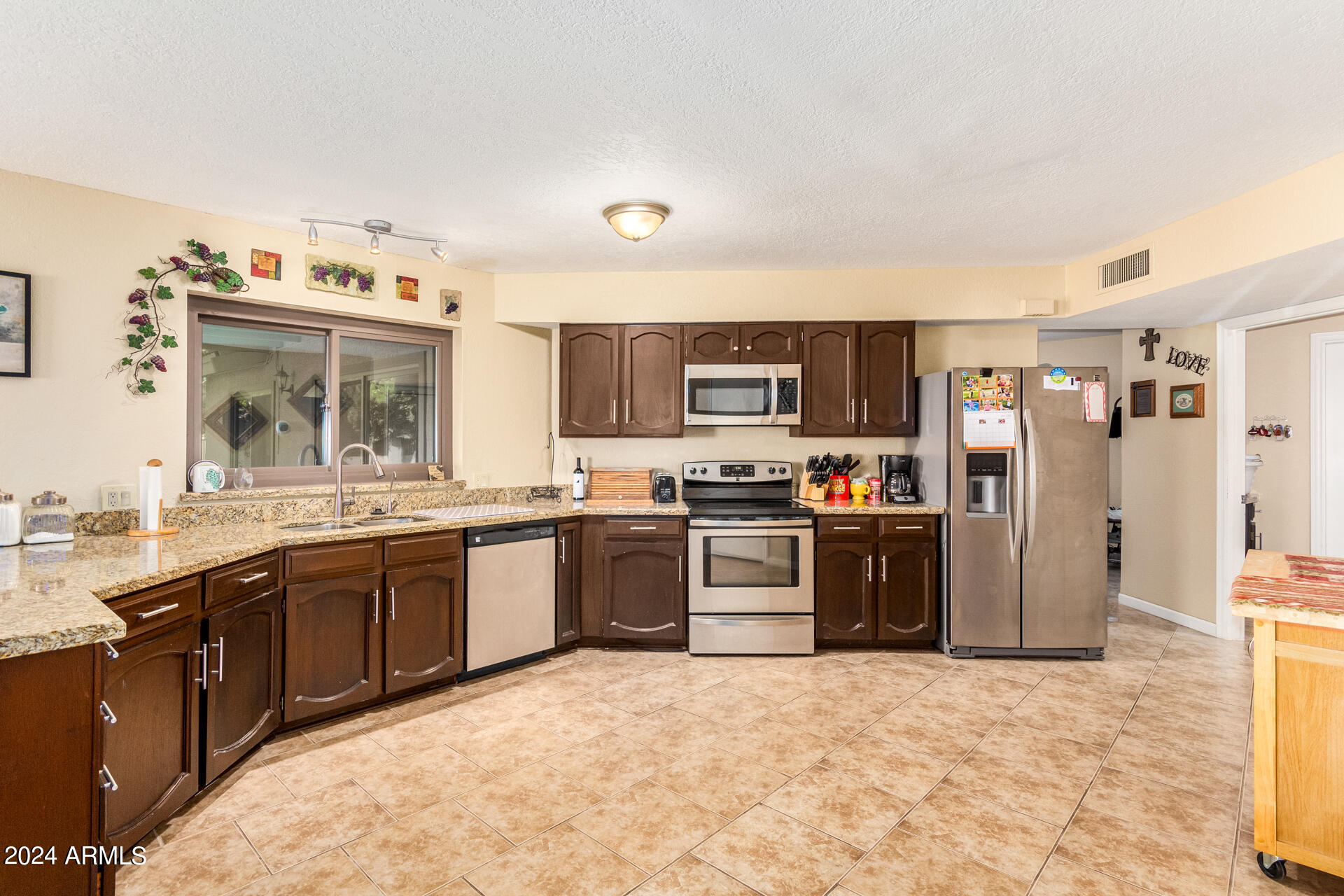 15740 E MUSTANG Drive