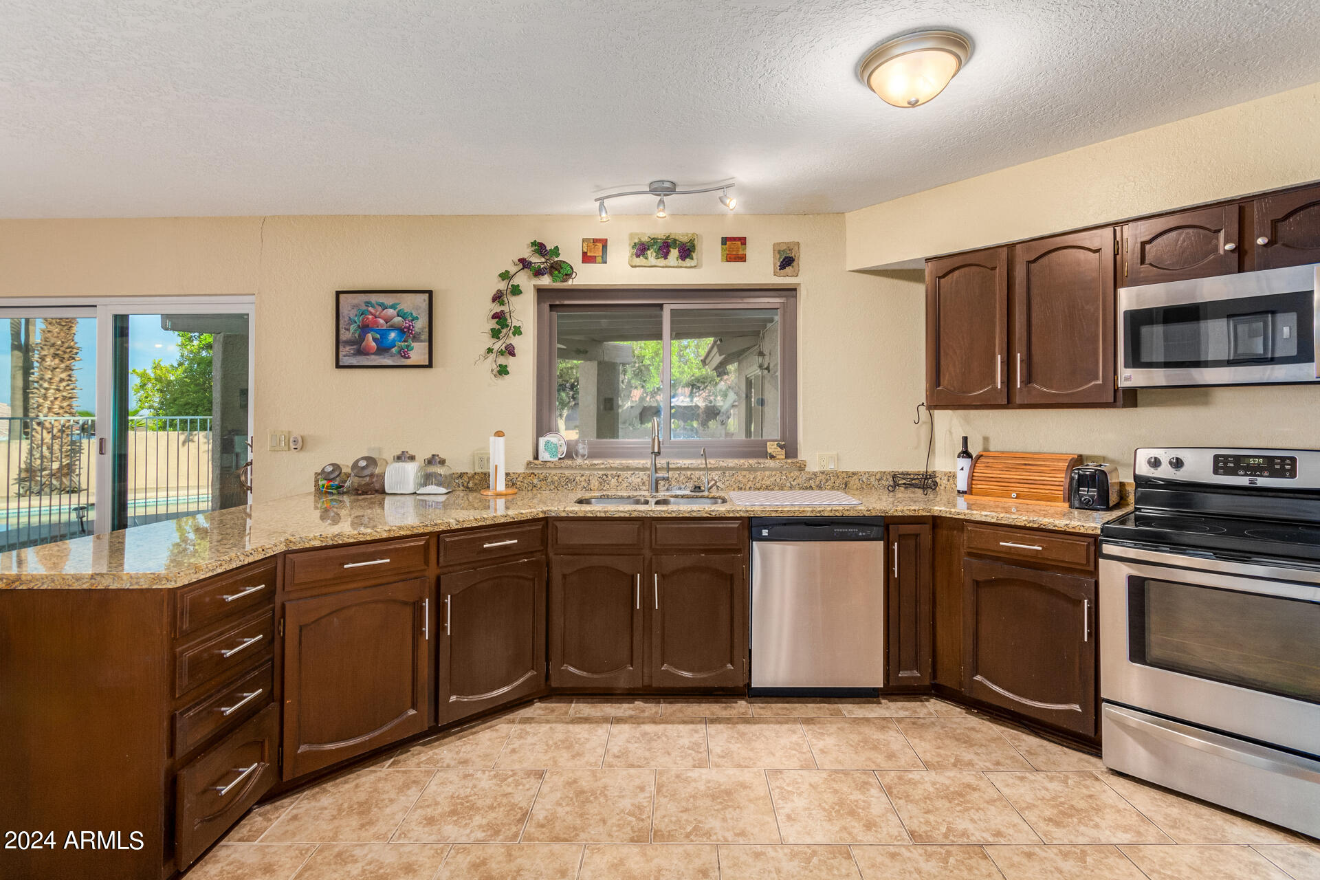 15740 E MUSTANG Drive