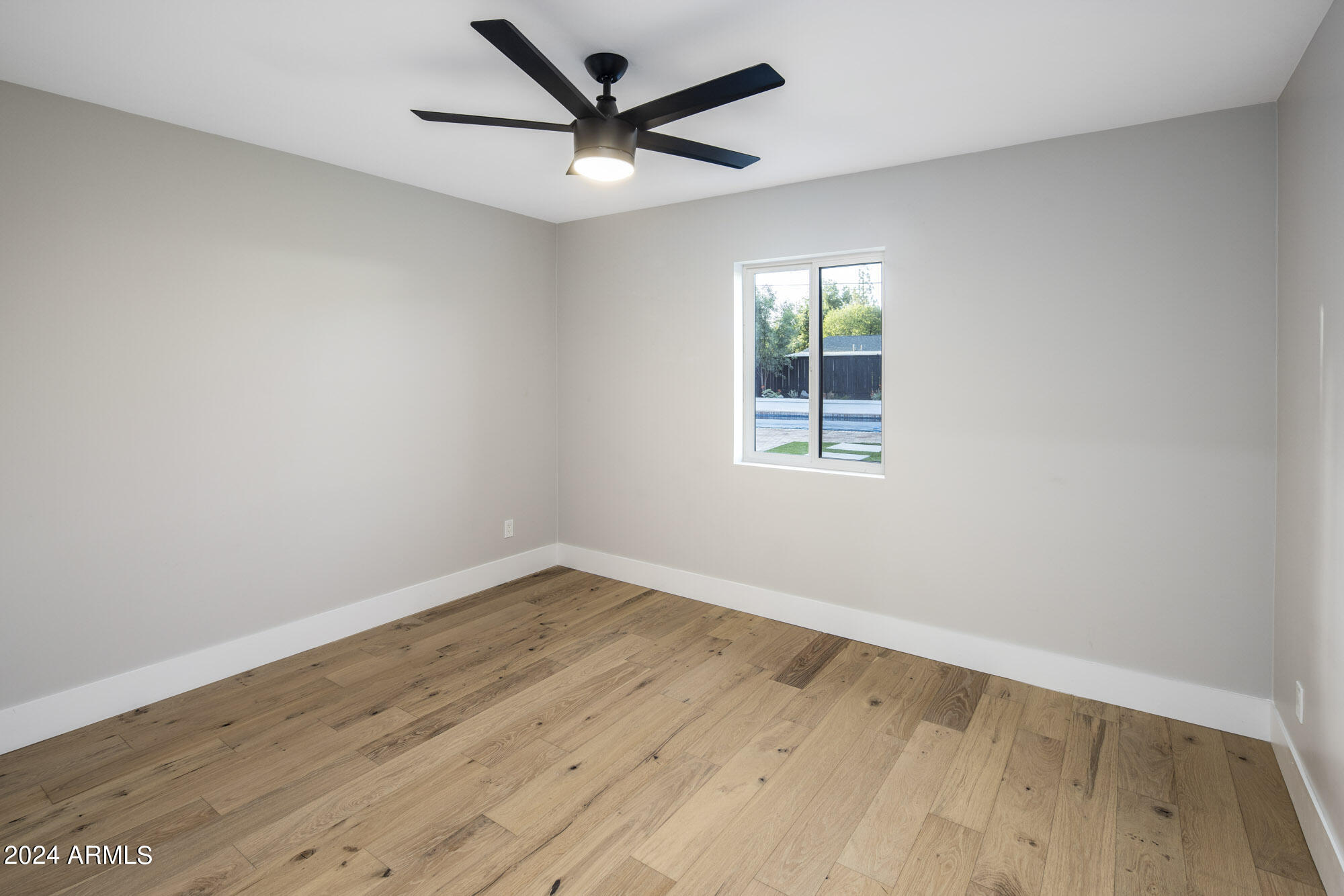 808 W BUTLER Drive
