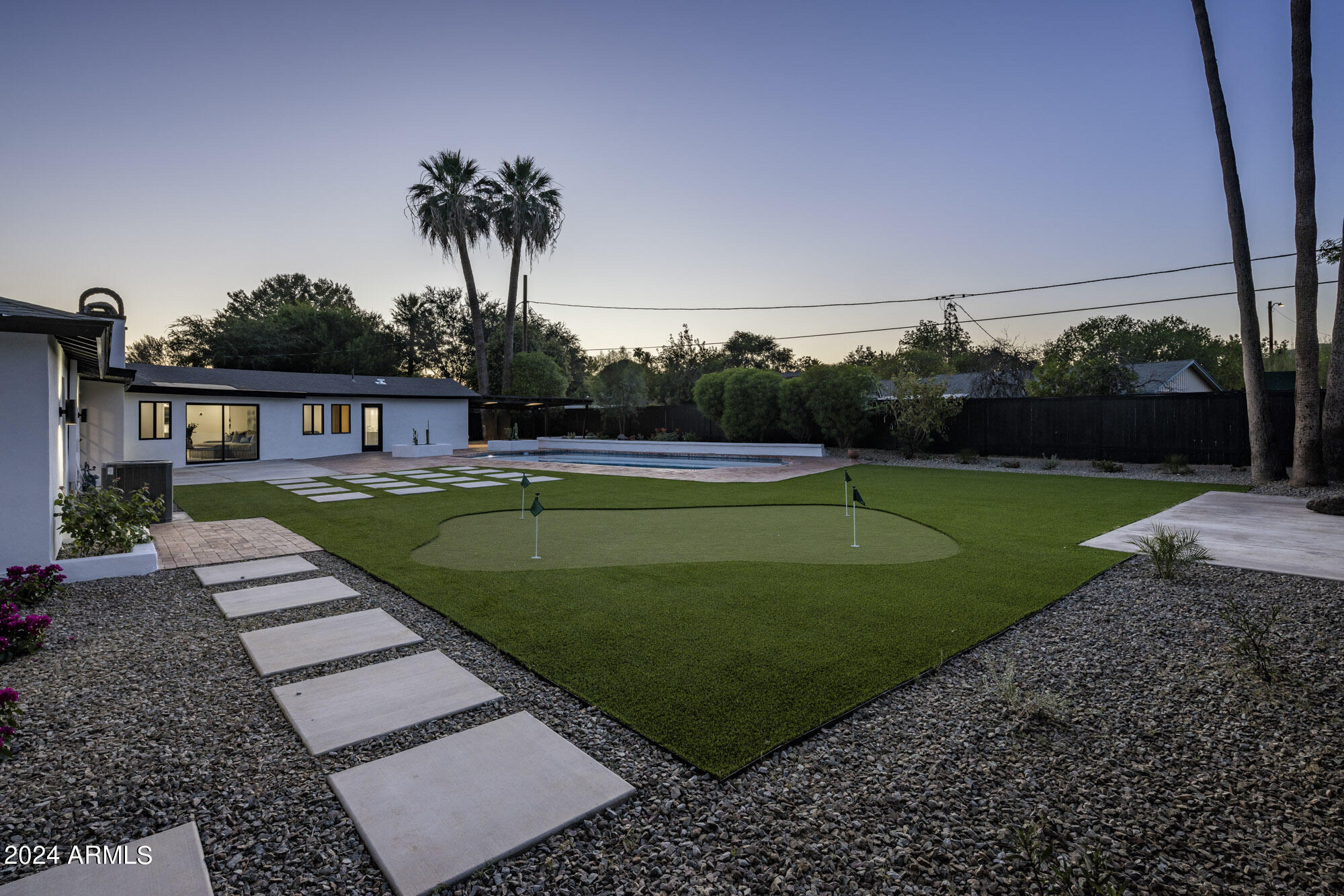 808 W BUTLER Drive