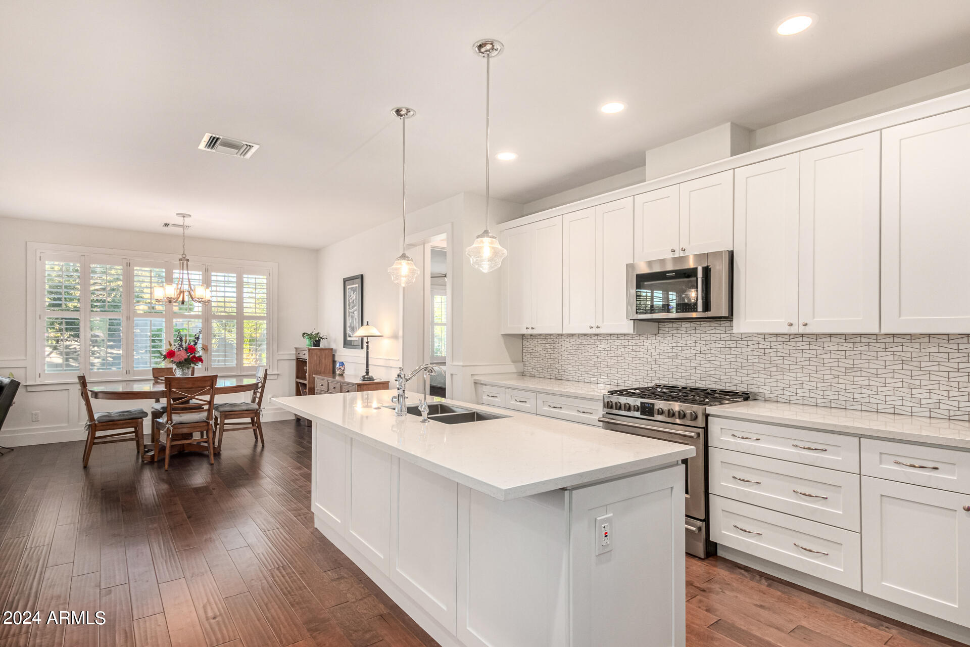 1112 W Flower Street