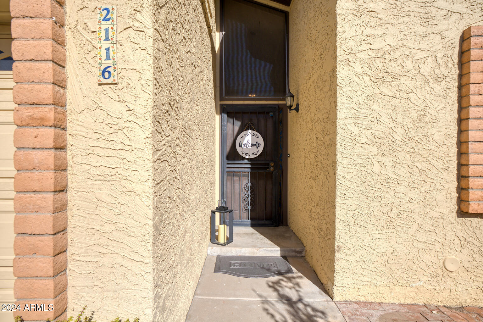 2116 W NOPAL Avenue