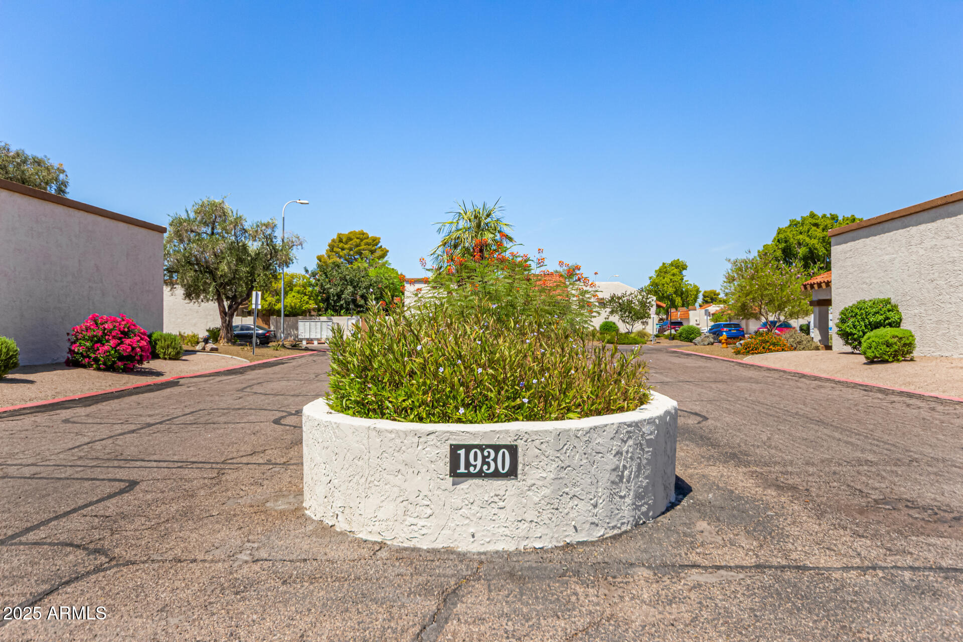 1930 S WESTWOOD, 20