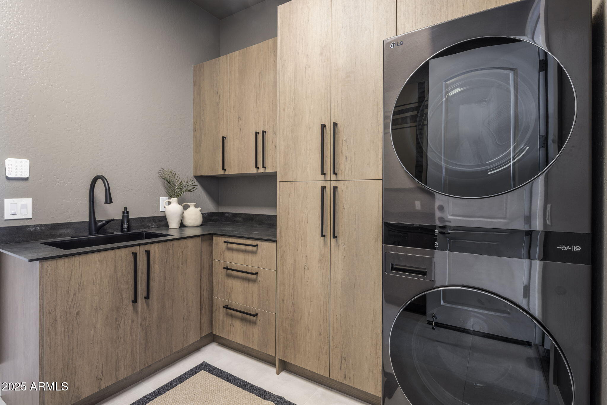 8287 E NIGHTINGALE STAR Drive