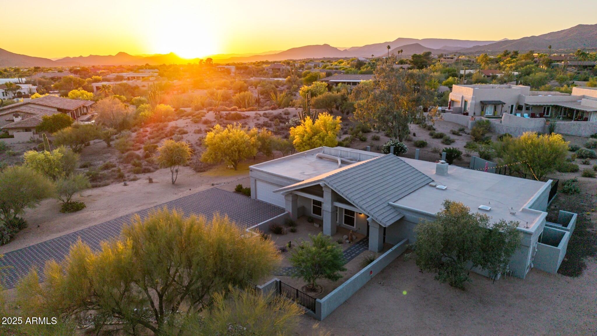 9432 E Quail Trail