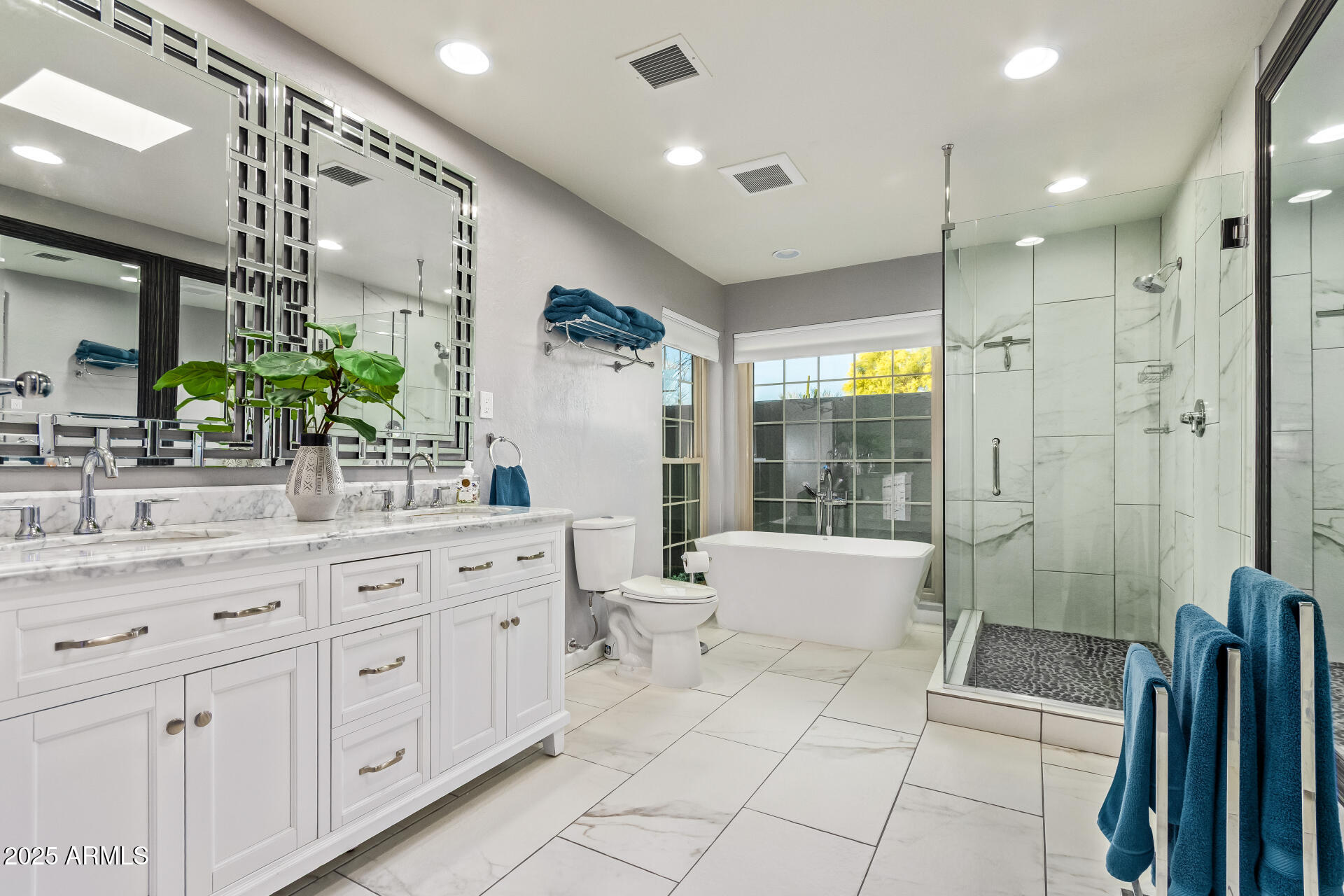9432 E Quail Trail